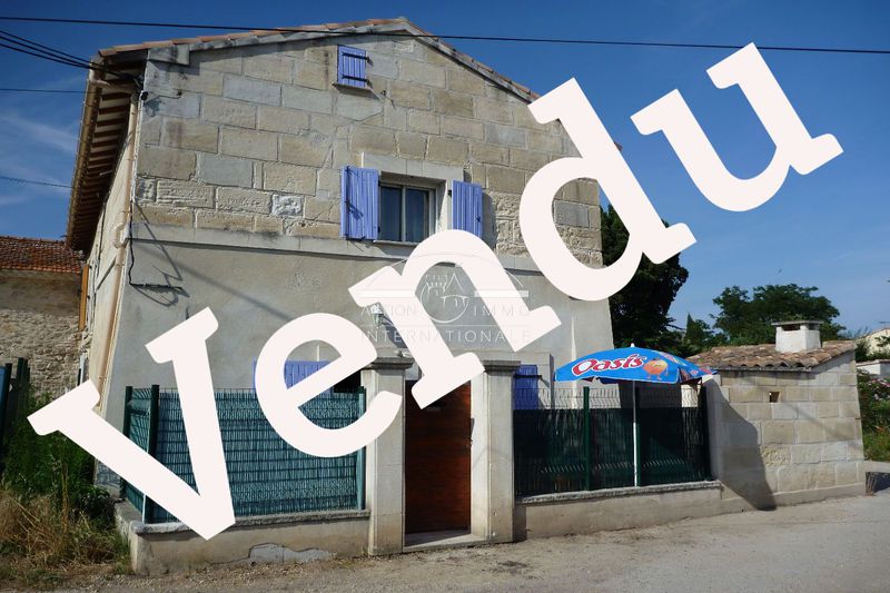 vente maison en pierre Arles Arles Maison en pierre Arles Arles, achat maison en pierre 2 chambres 65 m²
