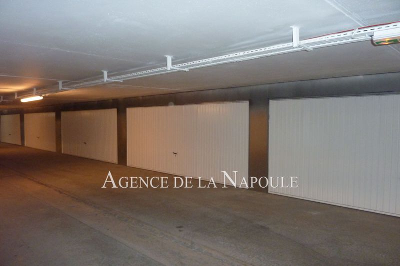 vente Garage parking en sous sol Mandelieu-la-napoule Centre Parking en sous sol Mandelieu-la-Napoule Centre, Location parking en sous sol