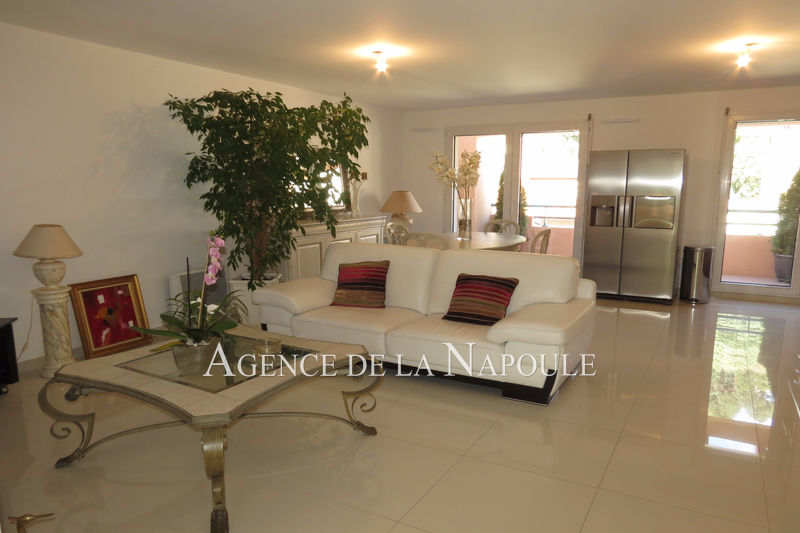 vente Appartement Théoule-sur-mer Centre Appartement Théoule-sur-Mer Centre, achat appartement 4 pièces 84 m²