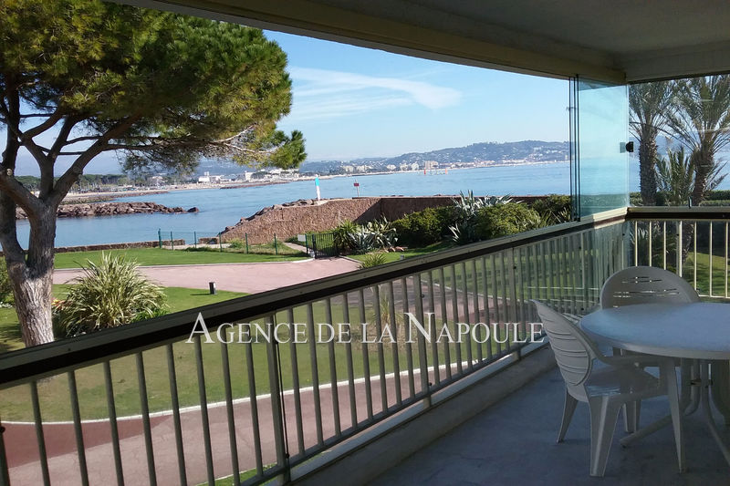 Photo Appartement Mandelieu-la-Napoule Bord de mer, achat appartement 3 pièces 69 m²