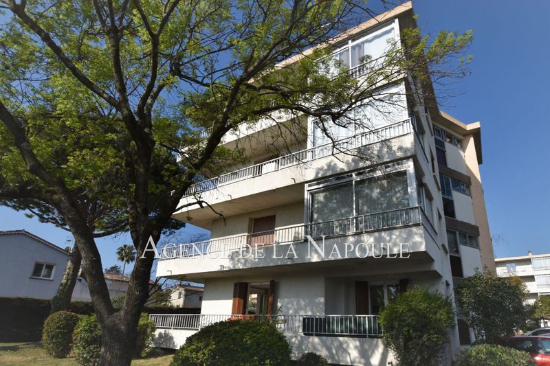 Photo Appartement Mandelieu-la-Napoule Minelle, achat appartement 2 pièces 58 m²