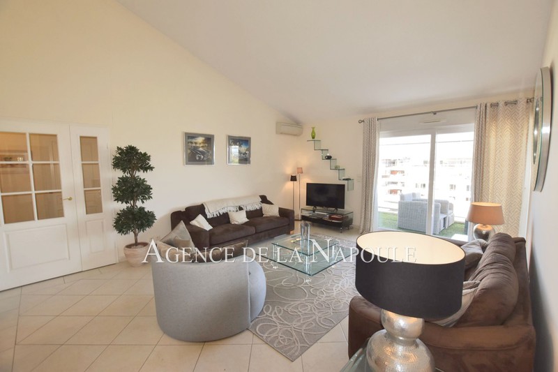 Photo Apartment Mandelieu-la-Napoule Cottage,   to buy apartment  4 rooms   89&nbsp;m&sup2;