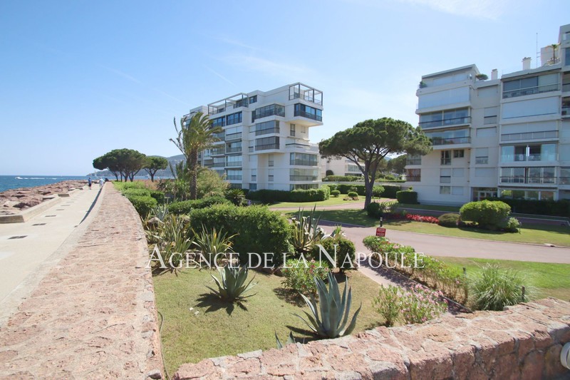 Photo Apartment Mandelieu-la-Napoule La napoule front de mer,   to buy apartment  3 rooms   80&nbsp;m&sup2;
