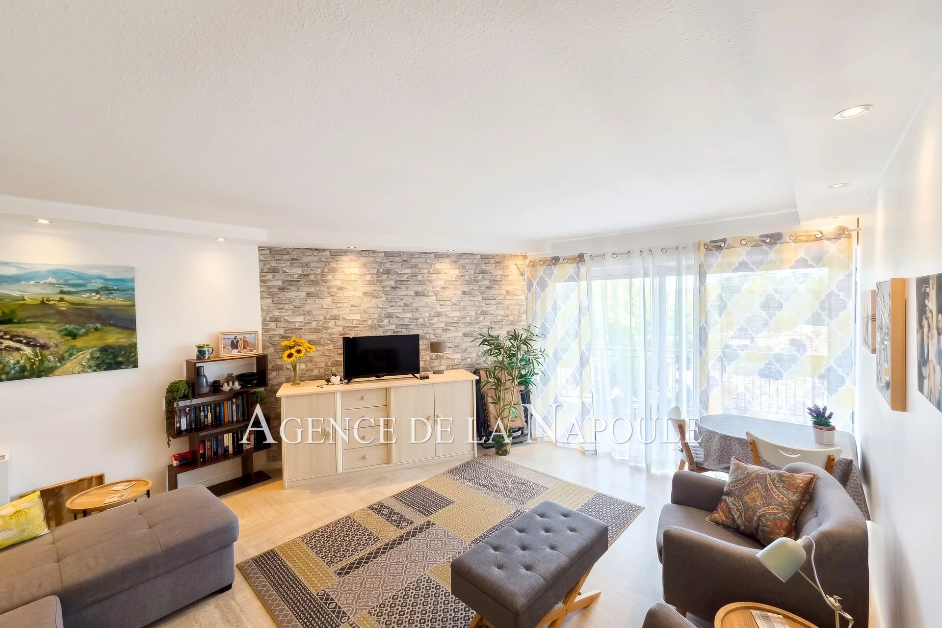 Appartement 2 pièces 47 m² · à Mandelieu-la-Napoule · 46,9 m² · 280 000 €