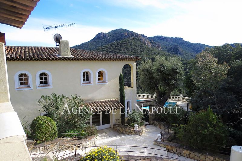 Photo Villa Les Adrets-de-l'Estérel to buy villa 4 bedroom 230 m²