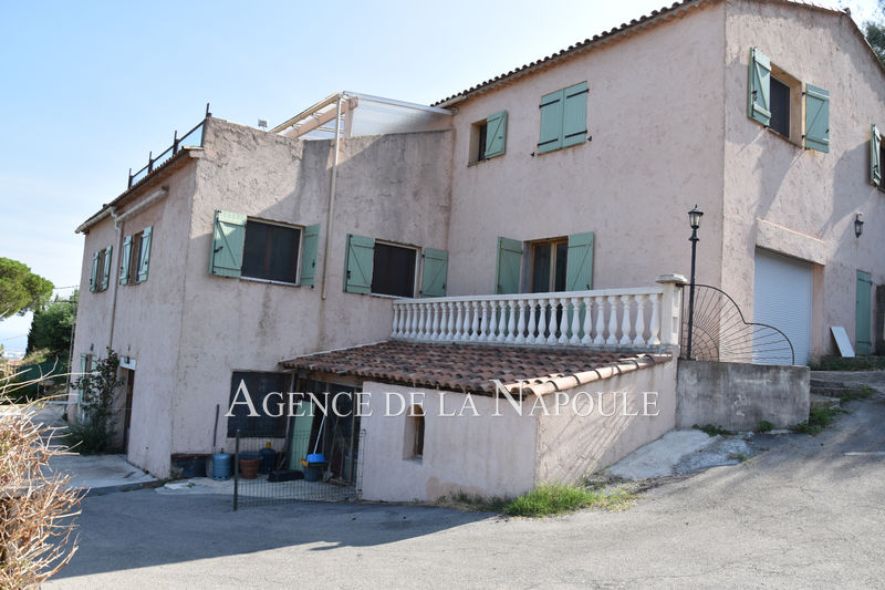 Photo Villa Mandelieu-la-Napoule Capitou, achat villa 6 chambres 265 m²