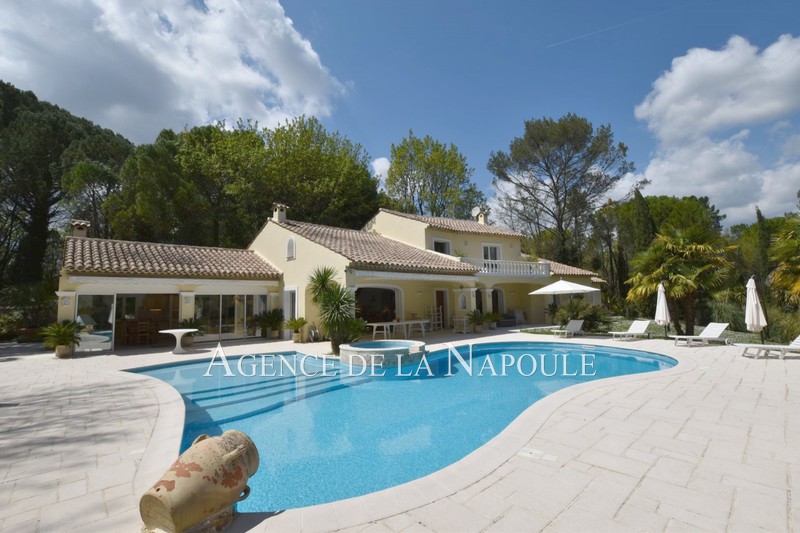 vente Maison villa Tourrettes Terre blanche Villa Tourrettes Terre blanche, achat villa 7 chambres 295 m²