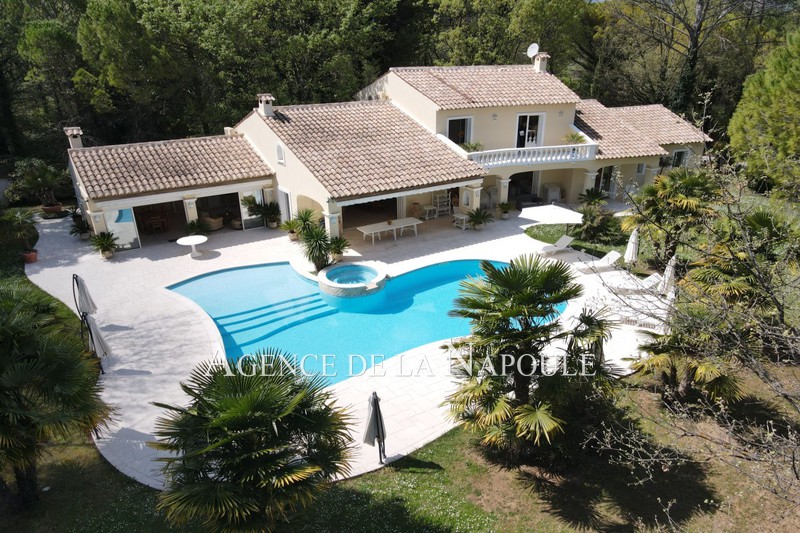 vente Maison villa Tourrettes Terre blanche Villa Tourrettes Terre blanche, achat villa 7 chambres 295 m²