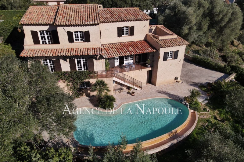 vente maison de caractère Mandelieu-la-napoule Vignerons Maison de caractère Mandelieu-la-Napoule Vignerons, achat maison de caractère 5 chambres 180 m²
