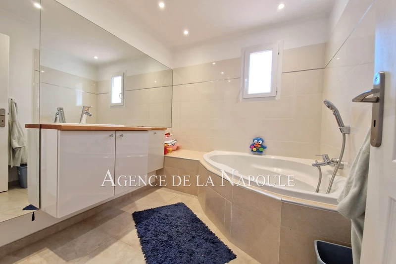 Vente villa Mandelieu-la-Napoule  