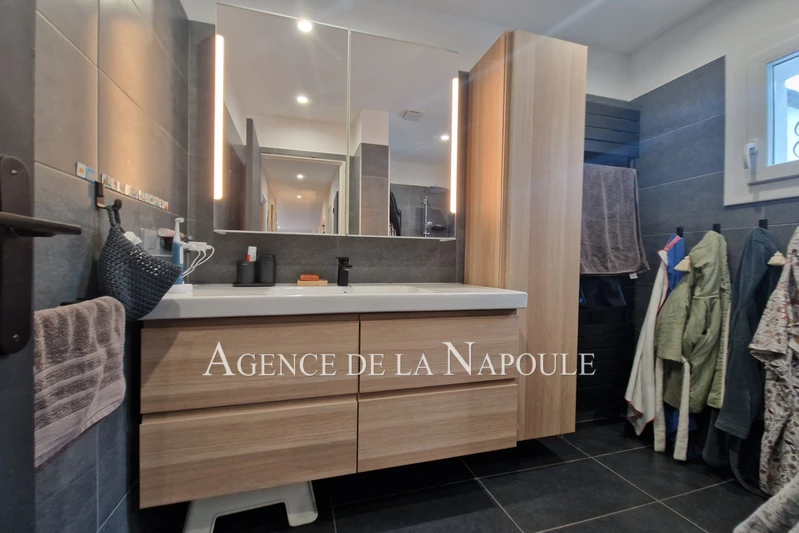 Vente maison contemporaine Fréjus  