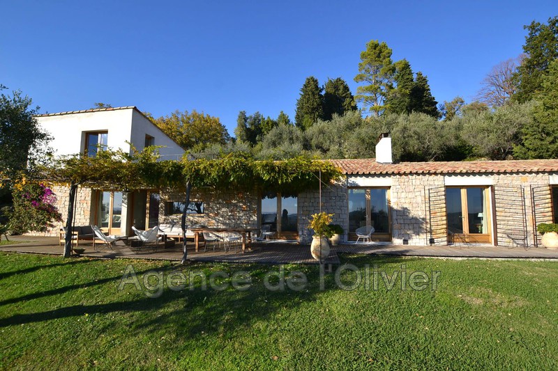 Photo Maison contemporaine Châteauneuf-Grasse Village, achat maison contemporaine 4 chambres 220 m²