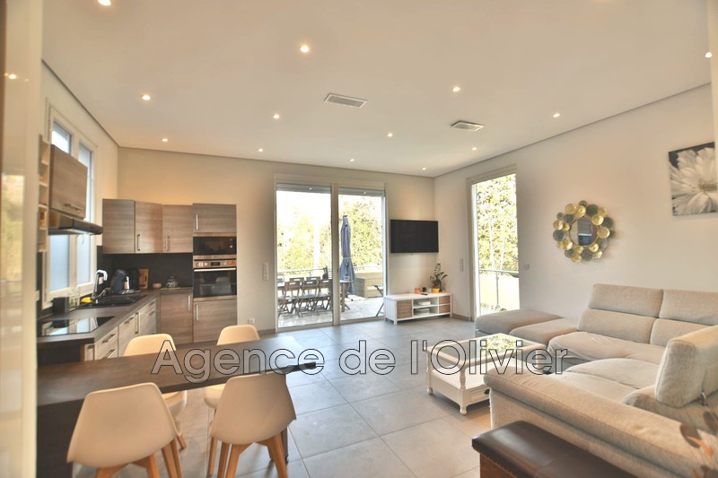 Photo Apartment Grasse Proche centre-ville,   to buy apartment  4 rooms   88&nbsp;m&sup2;