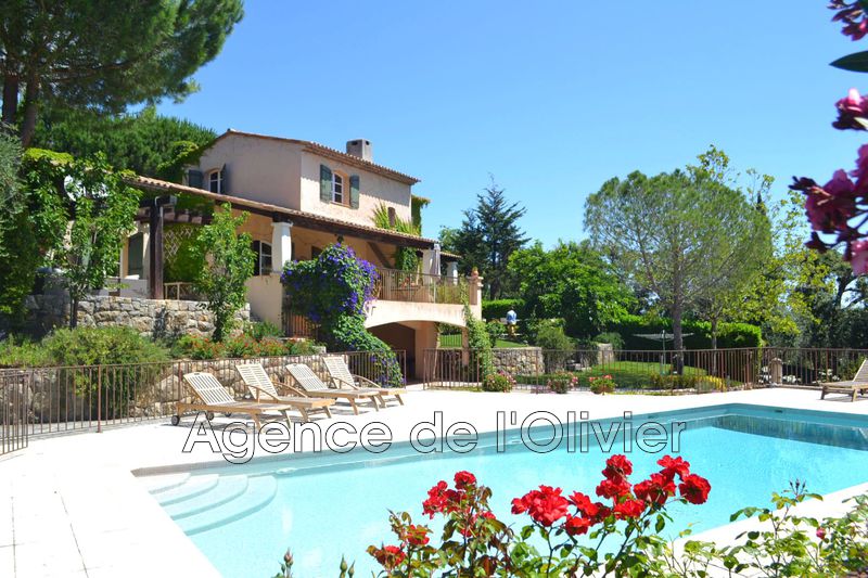 Photo Property Châteauneuf-Grasse to buy property 5 bedroom 220 m²
