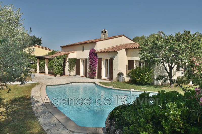 Photo Villa Valbonne   achat villa  5 chambres   133&nbsp;m&sup2;