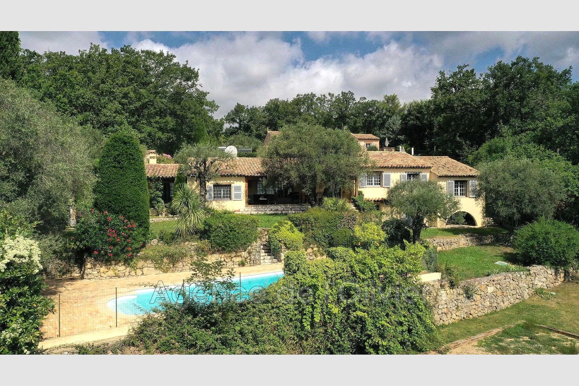 Maison 7 pièces 187 m² · à Le Rouret · 187 m² · 1 100 000 €