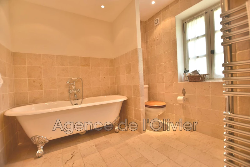 Vente mas Valbonne  