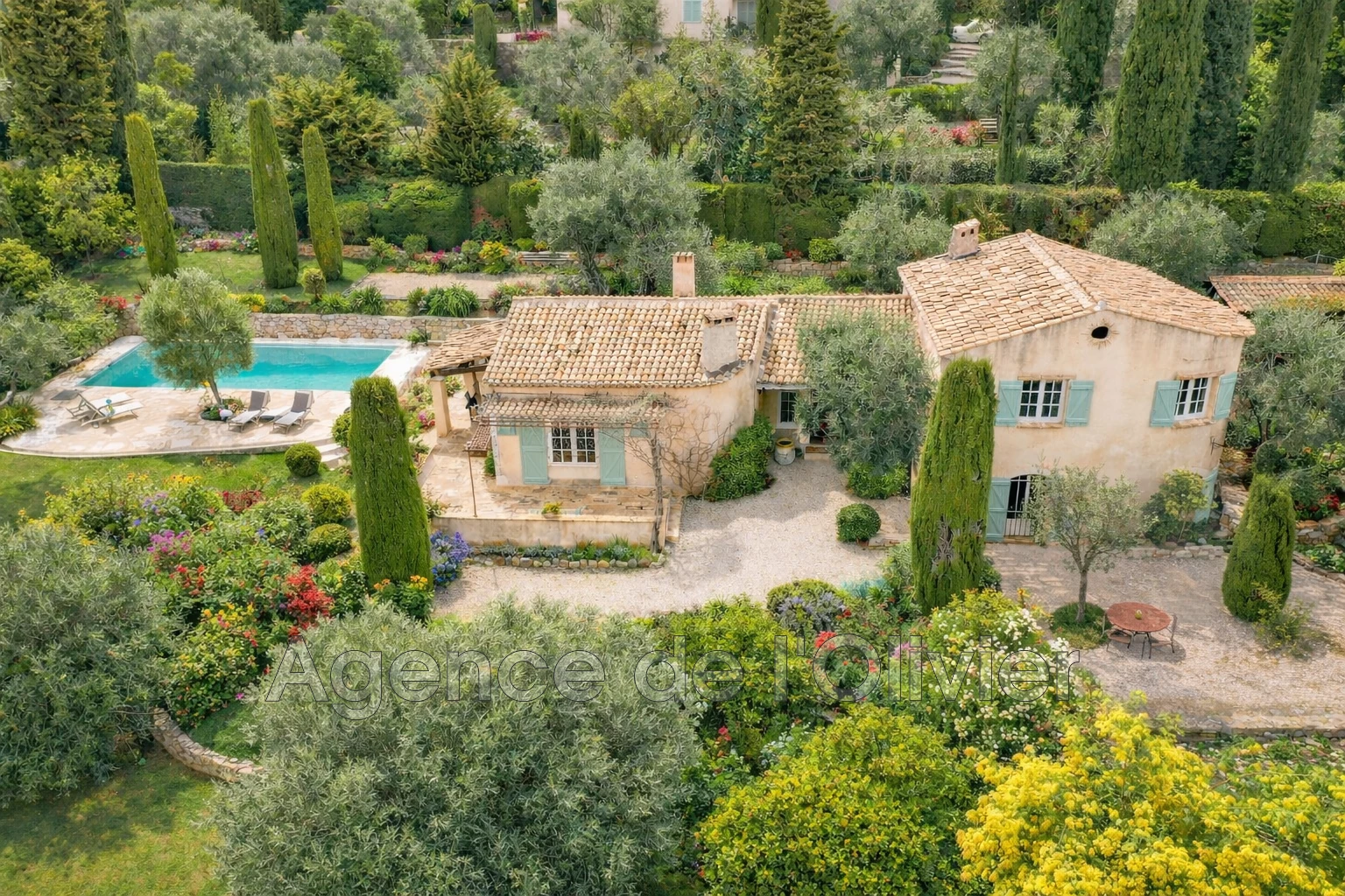 Maison 5 pièces 200 m² · à Opio · 200 m² · 1 980 000 €