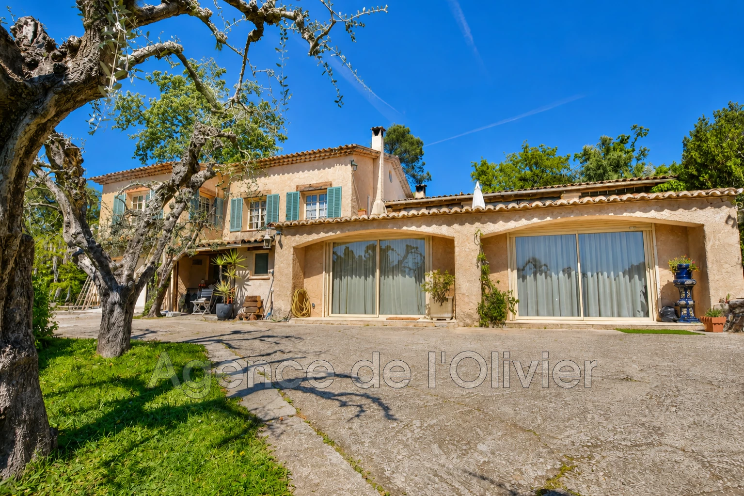 Maison 220 m² · à Valbonne · 220 m² · 1 350 000 €