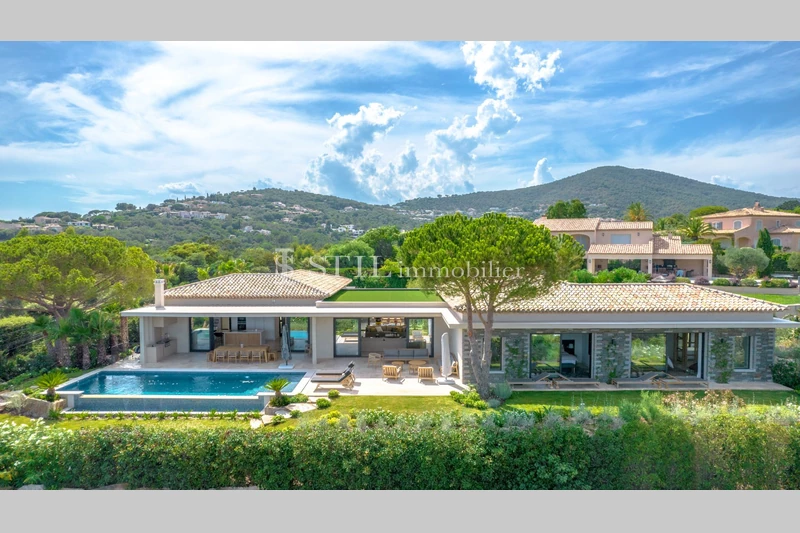 Location saisonnière villa Sainte-Maxime Location saisonnière villa Sainte-Maxime Villa Sainte-Maxime Location saisonnière villa 5 chambres 550 m²