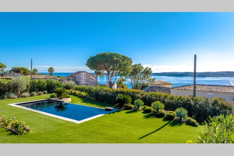 Location saisonnière villa Sainte-Maxime  Villa Sainte-Maxime  Location saisonnière villa  4 chambres   366&nbsp;m&sup2;