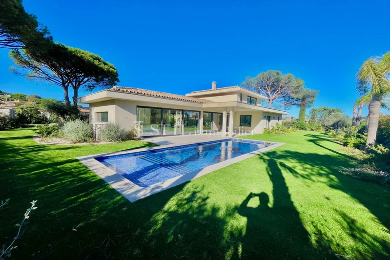 Neuf villa Sainte-Maxime   Neuf villa Sainte-Maxime  Villa Sainte-Maxime  New villa  3 bedroom   266 m²