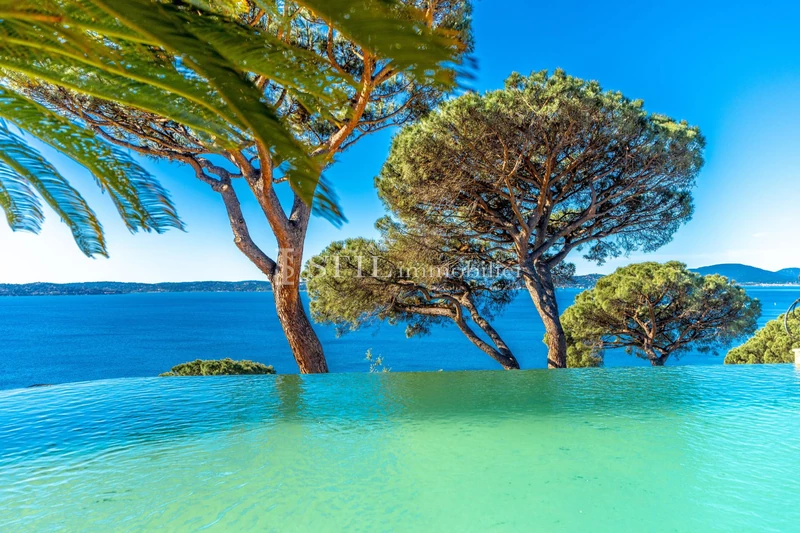 Vente villa Sainte-Maxime  Villa Sainte-Maxime   to buy villa  4 bedroom   203&nbsp;m&sup2;