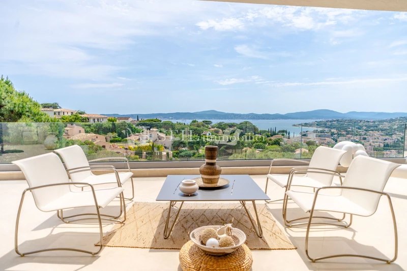 Vente villa Sainte-Maxime  Villa Sainte-Maxime   achat villa  5 chambres   350&nbsp;m&sup2;