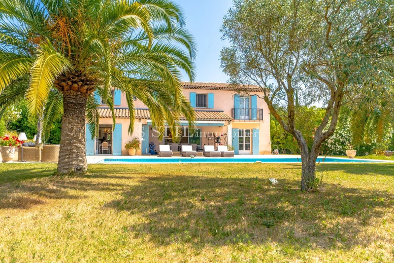 Vente villa Grimaud  Villa Grimaud   to buy villa  4 bedroom   220&nbsp;m&sup2;