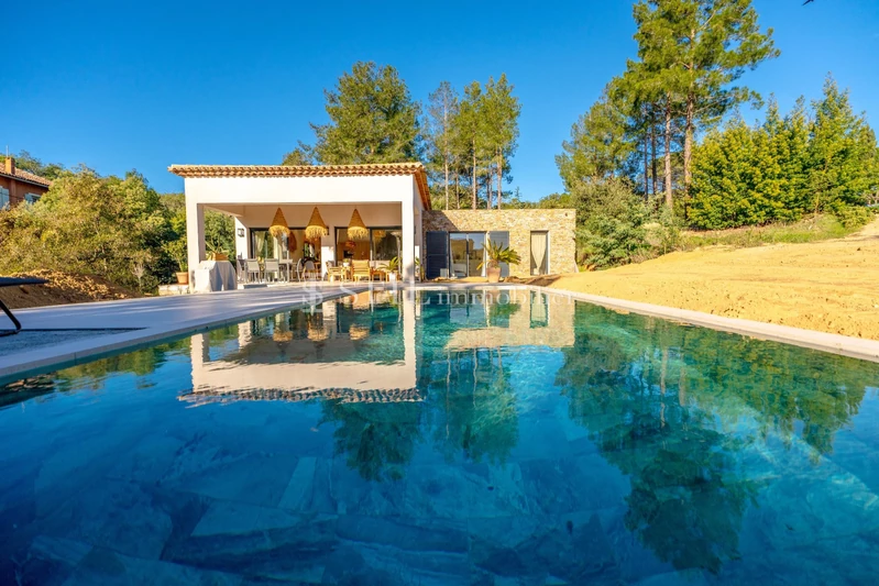 Vente villa Sainte-Maxime  Villa Sainte-Maxime   to buy villa  4 bedroom   265&nbsp;m&sup2;