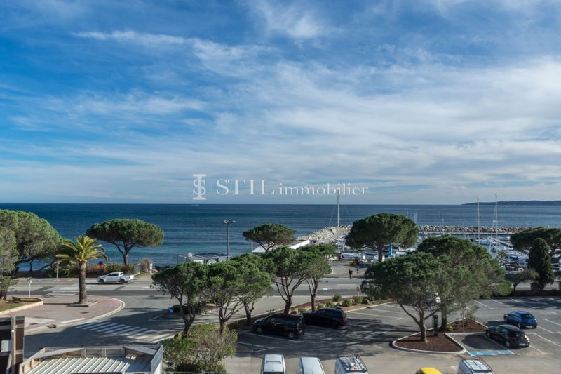 Photo Apartment Les Issambres Bord de mer, New apartment 3 rooms 78 m²