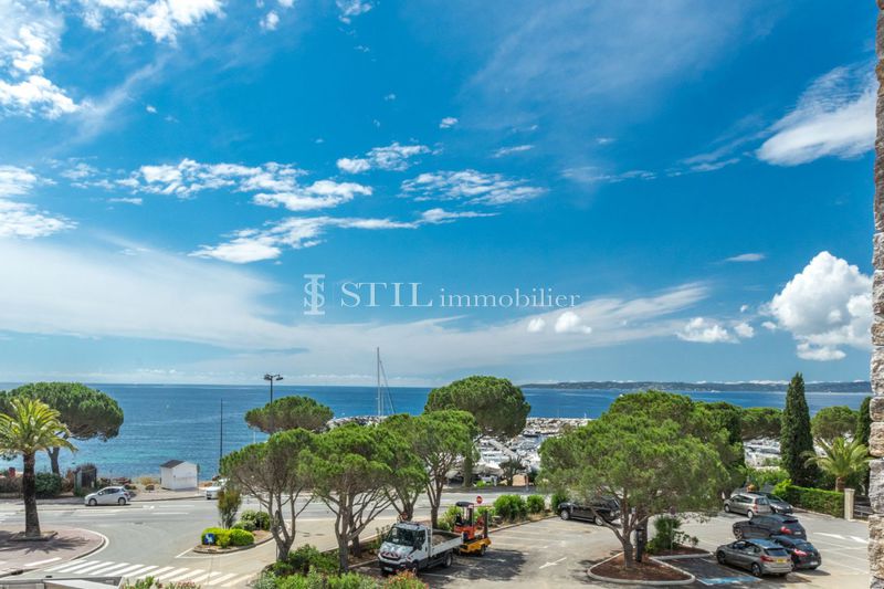 Photo Apartment Les Issambres Bord de mer, New apartment 3 rooms 78 m²