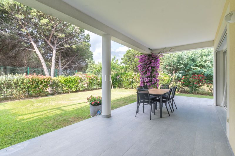 Vente appartement Sainte-Maxime Vente appartement Sainte-Maxime Apartment Sainte-Maxime Proche centre-ville, to buy apartment 3 rooms 65 m²