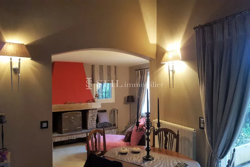 Photo n°3 - Vente Maison villa Saint-Raphaël 83700 - 840 000 €