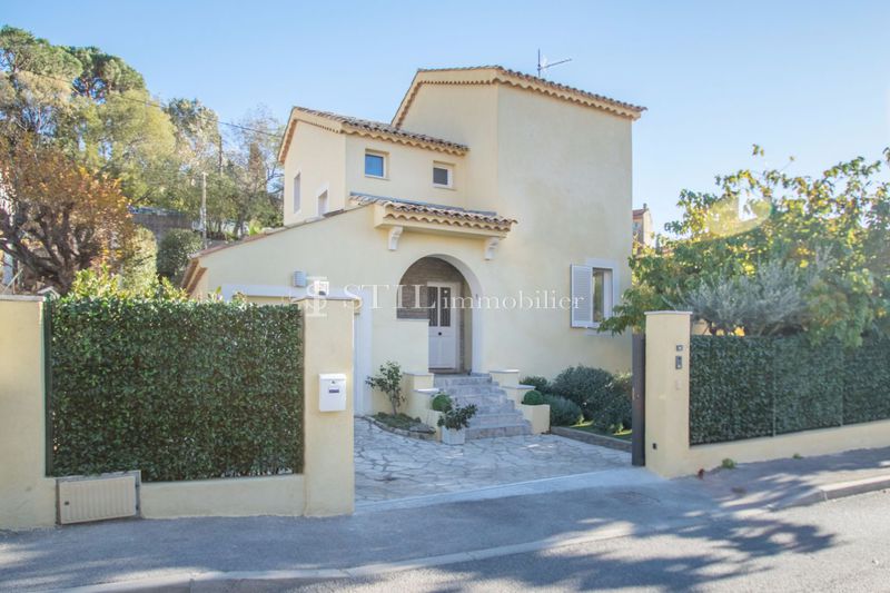 Photo Villa Sainte-Maxime Centre-ville, achat villa 3 chambres 95 m²