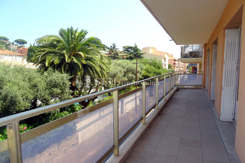 Photo Apartment Sainte-Maxime to buy apartment 2 rooms 74 m²