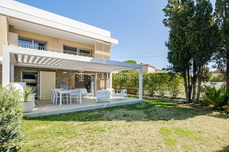 Vente appartement Les Issambres  Apartment Les Issambres   to buy apartment  3 rooms   63&nbsp;m&sup2;