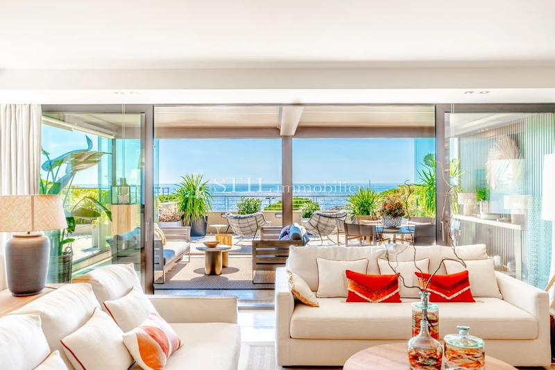 Vente villa sur le toit Les Issambres  Penthouse Les Issambres Bord de mer,   to buy penthouse  4 rooms   177&nbsp;m&sup2;