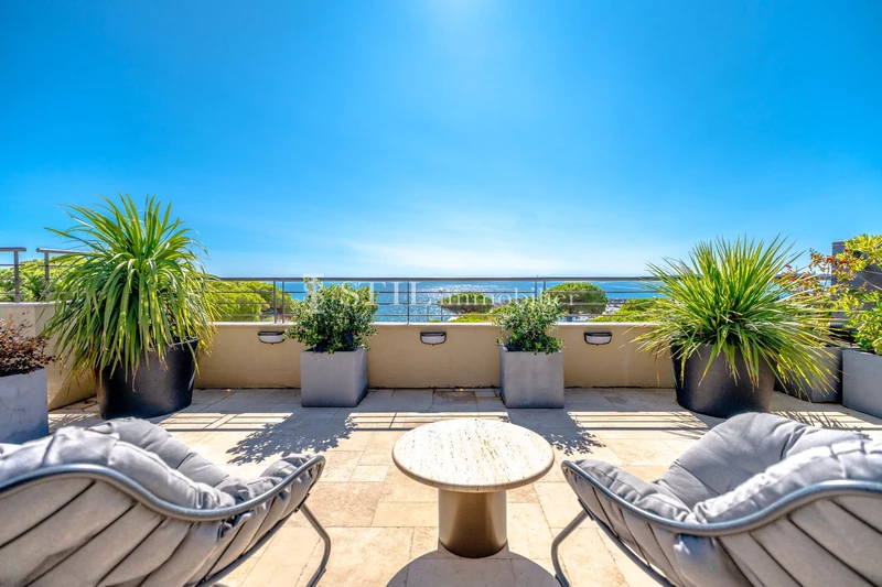 Vente villa sur le toit Les Issambres  
