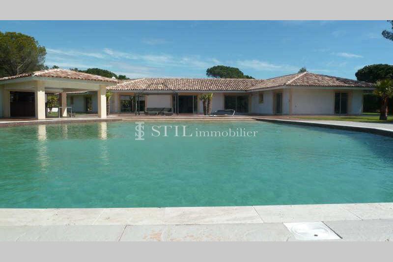 Vente villa Roquebrune-sur-Argens Vente villa Roquebrune-sur-Argens Villa Roquebrune-sur-Argens Au calme, achat villa 5 chambres 450 m²