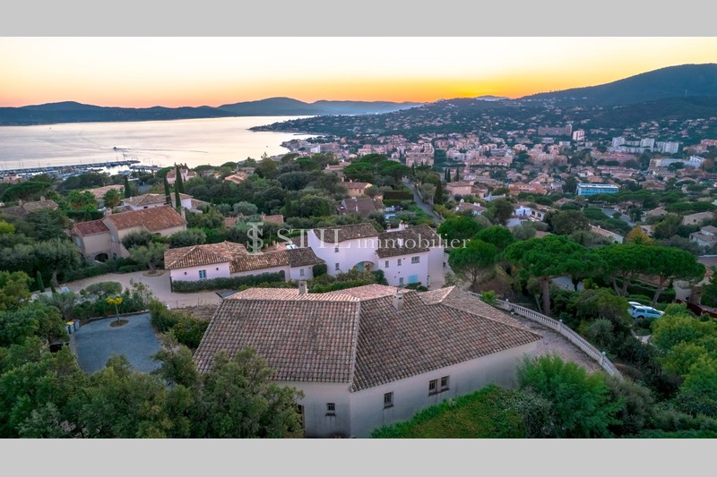 Vente villa Sainte-Maxime  Villa Sainte-Maxime   achat villa  3 chambres   145&nbsp;m&sup2;