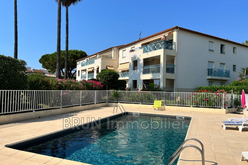 appartement  3 pièces  Antibes Piscine  71 m² -   
