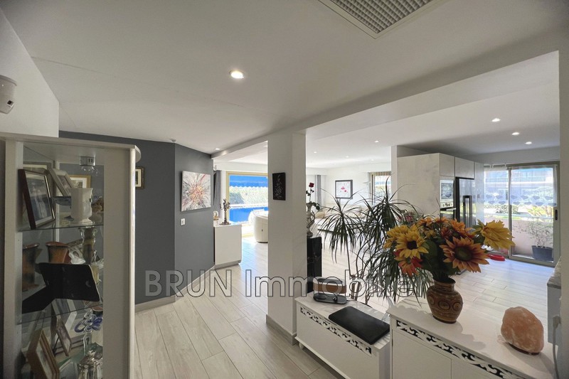 Photo Appartement Antibes Bréguières,   achat appartement  3 pièces   77&nbsp;m&sup2;