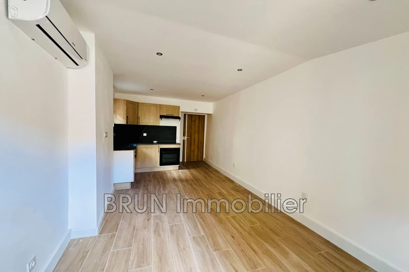 Duplex Antibes Vieil antibes,   to buy duplex  2 rooms   35&nbsp;m&sup2;