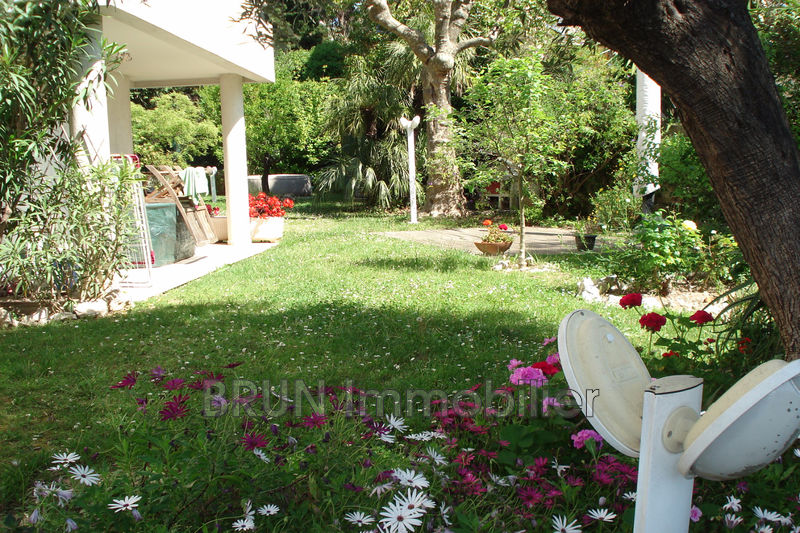 Photo Rez-de-jardin Juan-les-Pins Juan les pins, achat rez-de-jardin 2 pièces 45 m²