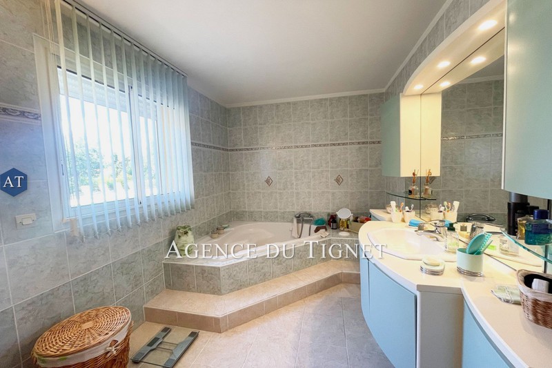 Vente villa Saint-Cézaire-sur-Siagne  