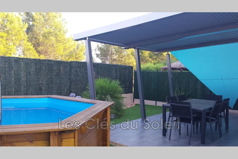 maison  4 pièces  Cuers   83&nbsp;m&sup2; -   