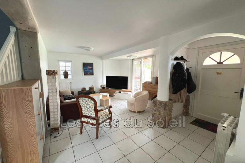 Photo n°5 - Location Maison villa La Valette-du-Var 83160 - 1 950 €