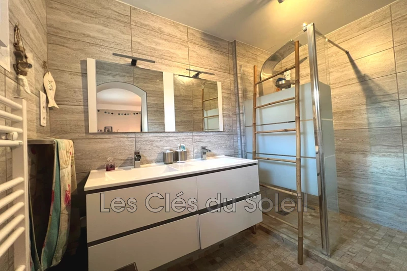 Photo n°7 - Location Maison villa La Valette-du-Var 83160 - 1 950 €