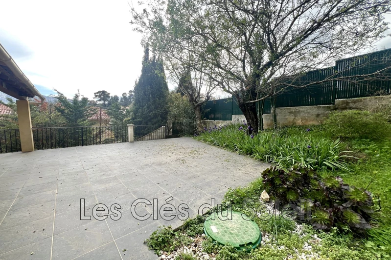 Location villa Le Revest-les-Eaux  